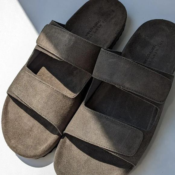 NWT The Men's Store Bloomingdale's Two Strap Grey Sandals Size 8 (MSRP $145) - Picture 3 of 8
